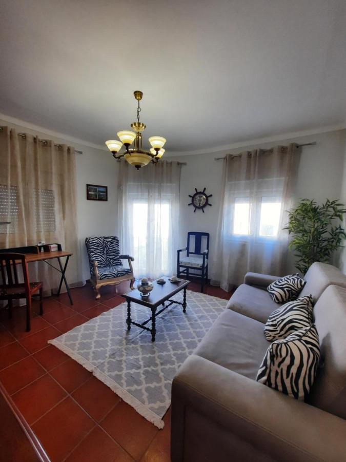 Casa Do Ninho - Entre O Campo E A Holiday home Cadaval